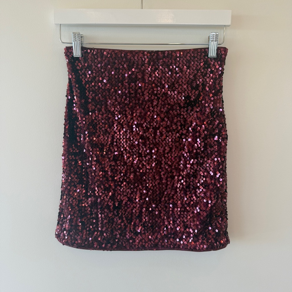 NWT Camila Coelho Justina Burgundy Red Sequin Mini Skirt Womens Size S - Picture 2 of 6